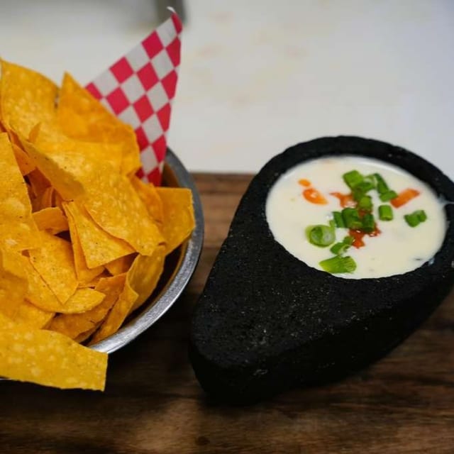 Queso & Chips.