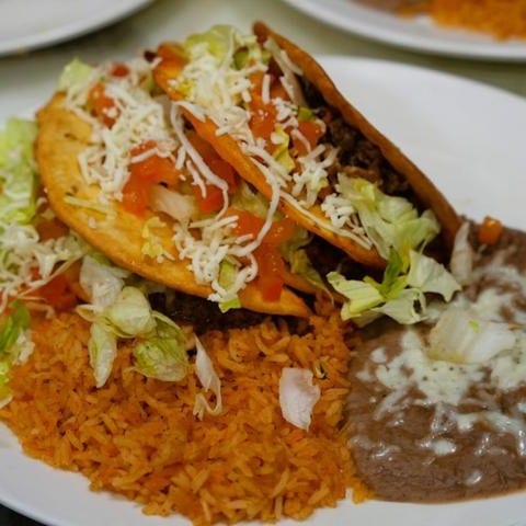 3 Crispy Hard Shell Tacos meal.